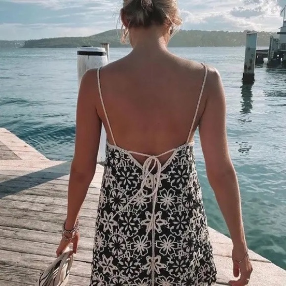 Zara Black and White Floral Mini Dress Crochet Knit - Picture 3 of 7